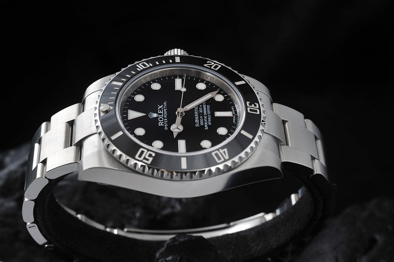 Rolex+114060+36+LR.jpg