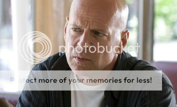 bruce-willis-confused-615_zps2132ca0d.jpg