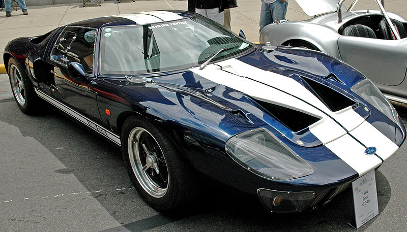 800px-1965_Ford_GT40.jpg