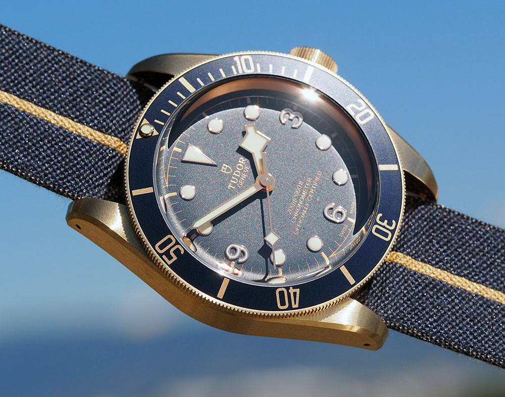 Tudor-Heritage-Black-Bay-Bronze-Blue-Bucherer-11.jpg