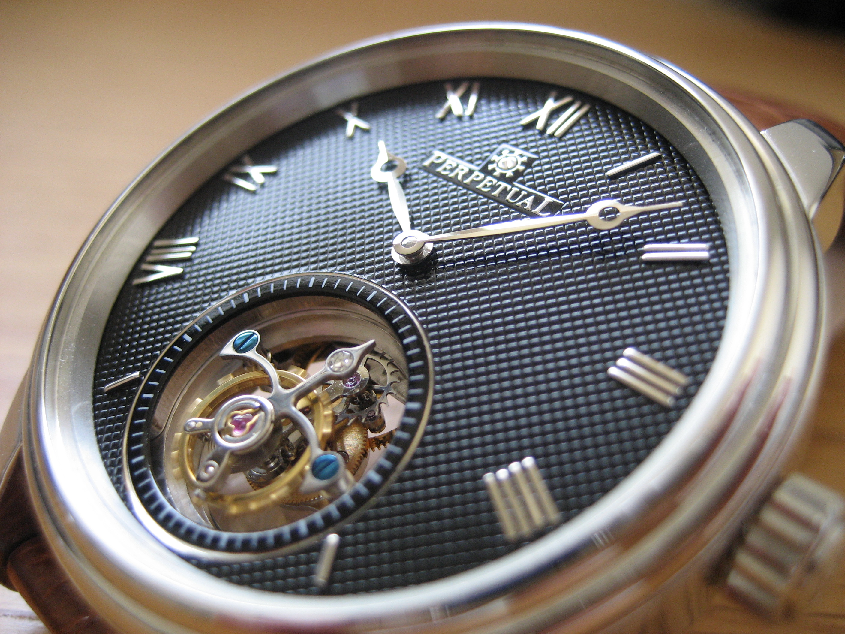 tourbillon_T-04b2.jpg