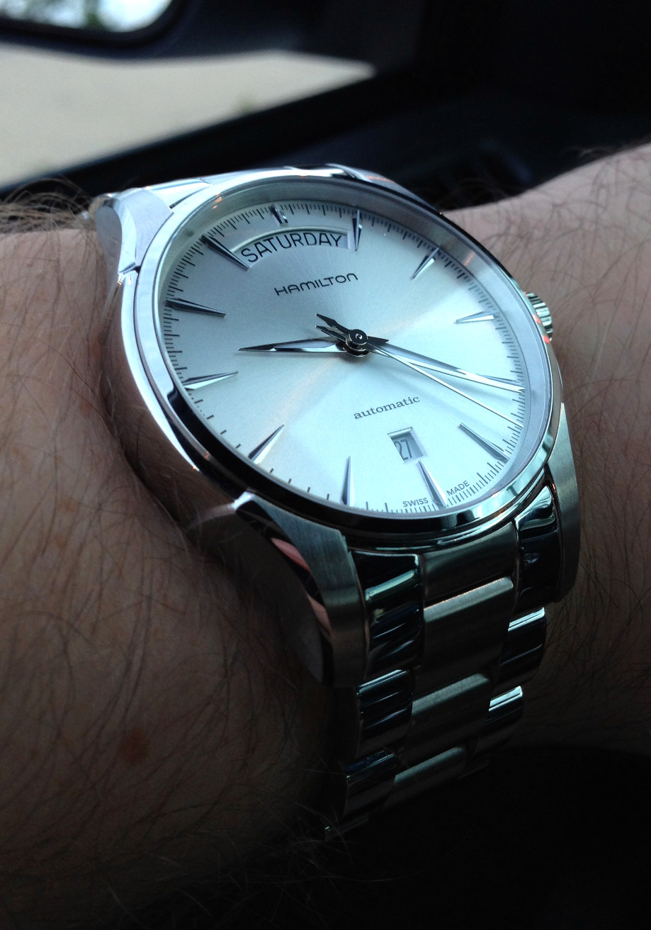 hamilton-jazzmaster-day-date-automatic-wrist-shot.jpg