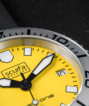 diver-one-d1-500-yellow-02.jpg