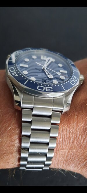 omega seamaster.jpg