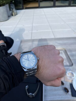 15510stwristshot.jpg