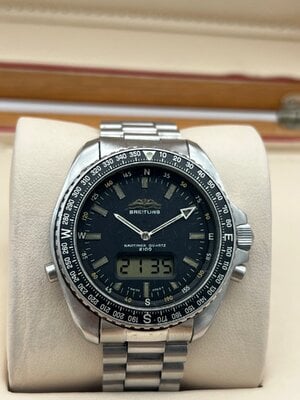 Breitling Navitimer Quartz 2100_1.jpg