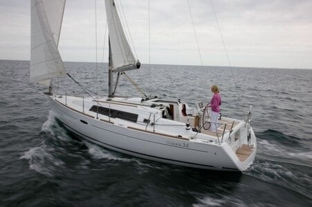 beneteau-oceanis-34-huge-1332adc70d589c2.jpg