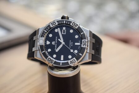 Maurice-Lacroix-Aikon-Venturer-43mm-Automatic-8.jpg
