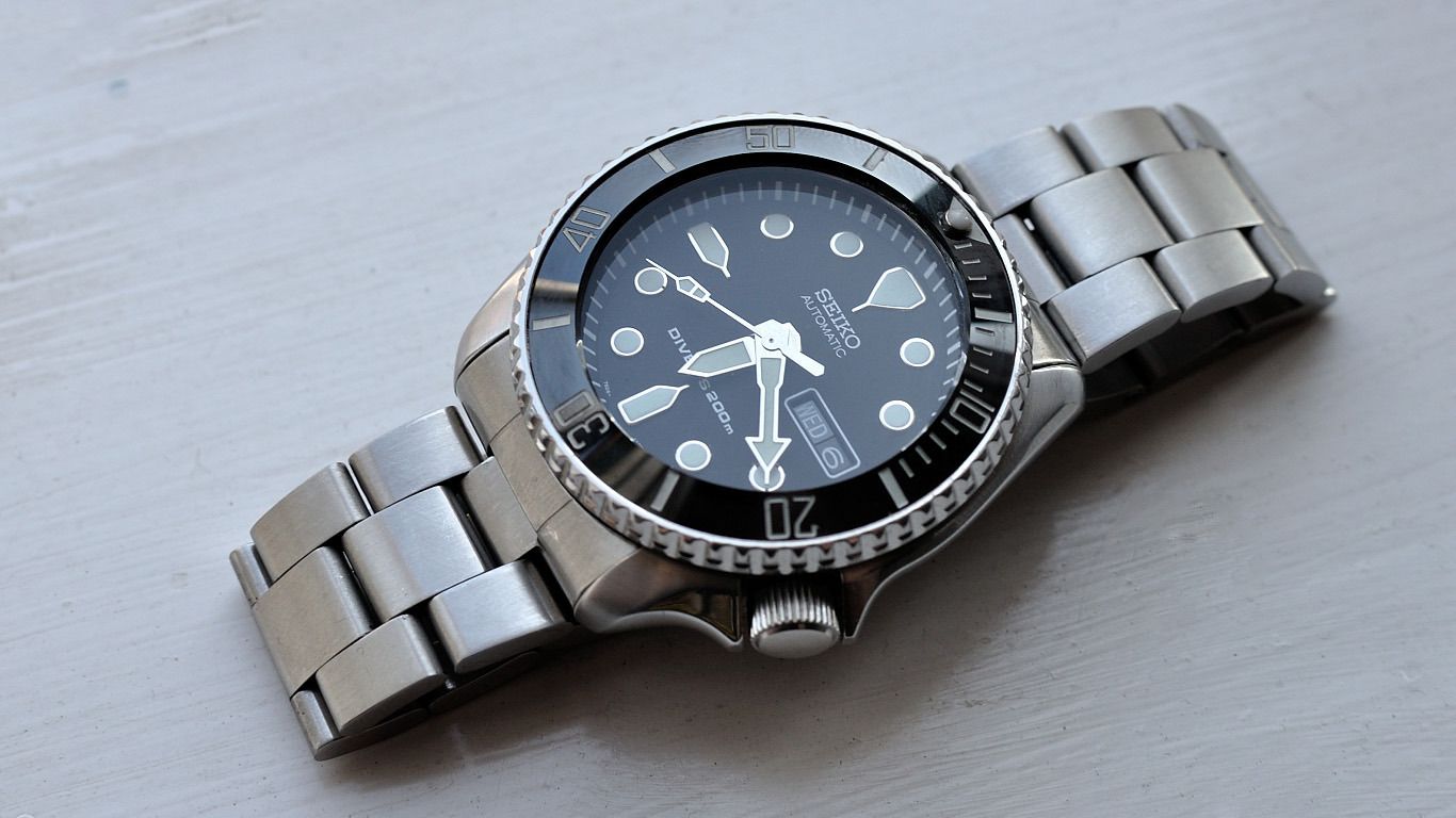 skx171newhandswp.jpg