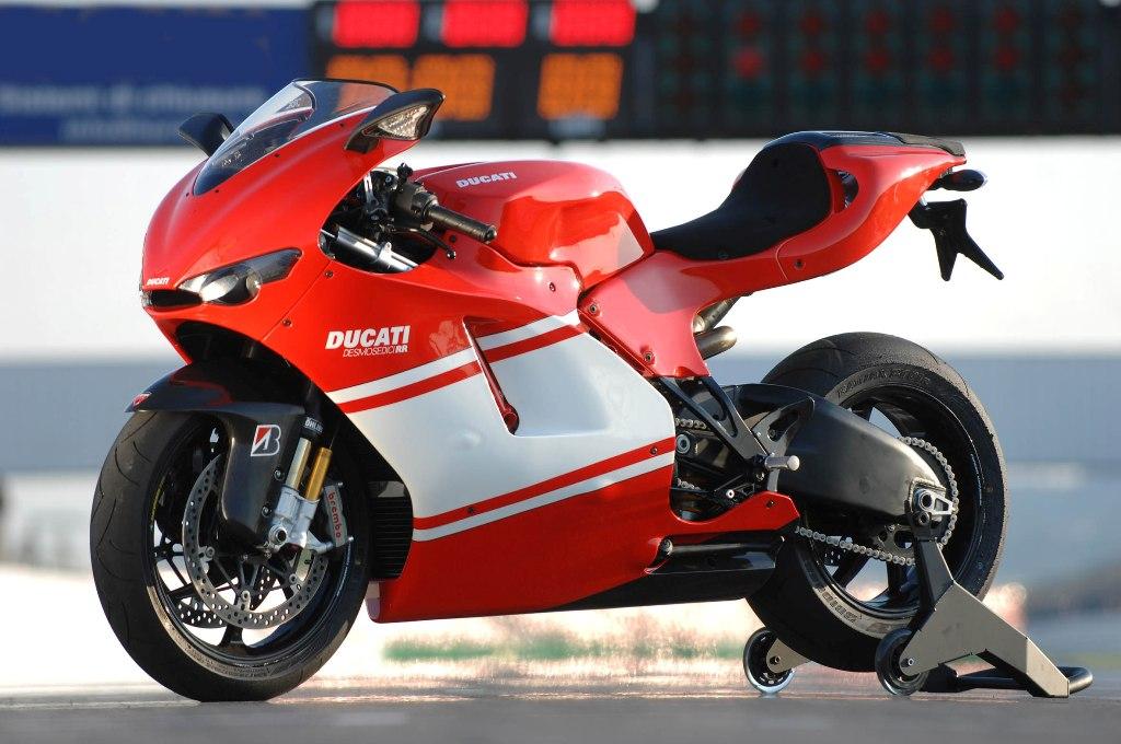 Ducati+Desmosedici+RR+2010+%25288%2529.jpg