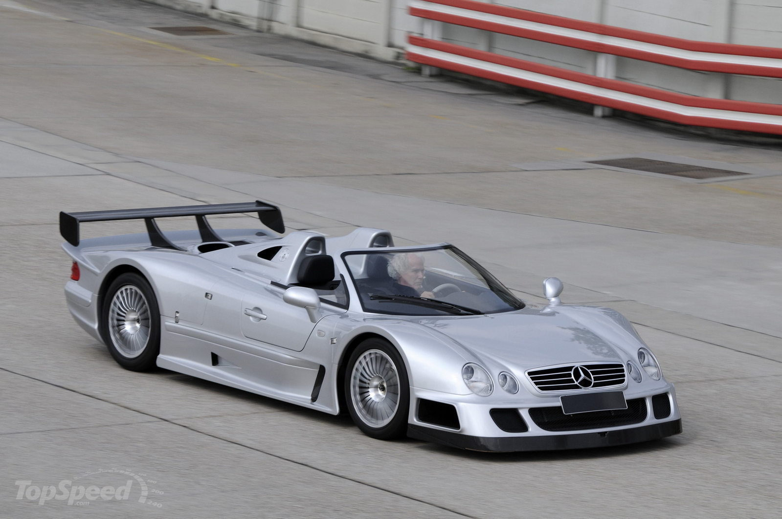 mercedes-clk-gtr-12_1600x0w.jpg