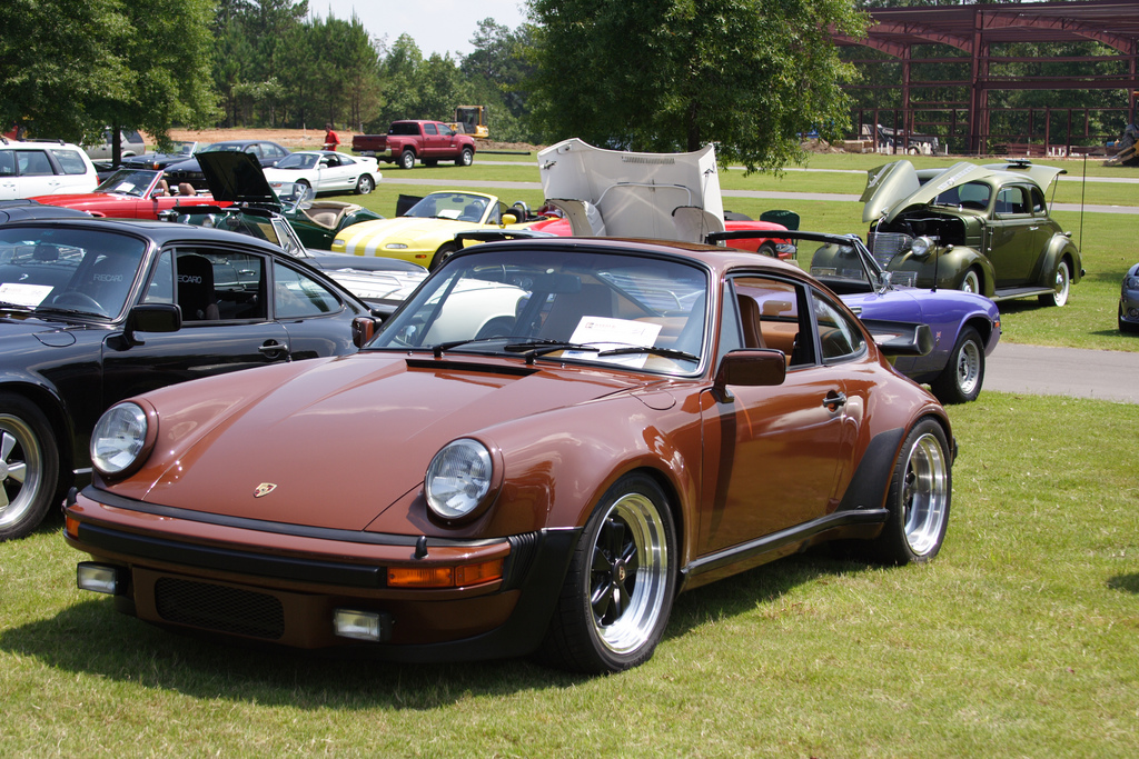 brown+911+ruf.jpg