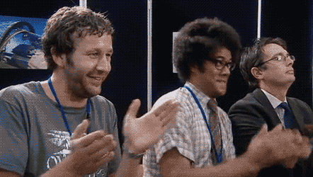 79185-IT-Crowd-applause-gif-p5oW.gif