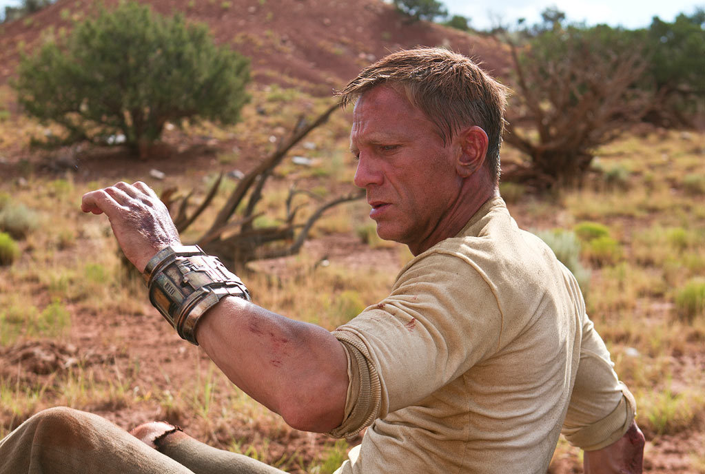 -Cowboys-Aliens-Production-Still-Daniel-Craig-as-Jake-Lonergan-cowboys-and-aliens-17581833-1023-688.jpg