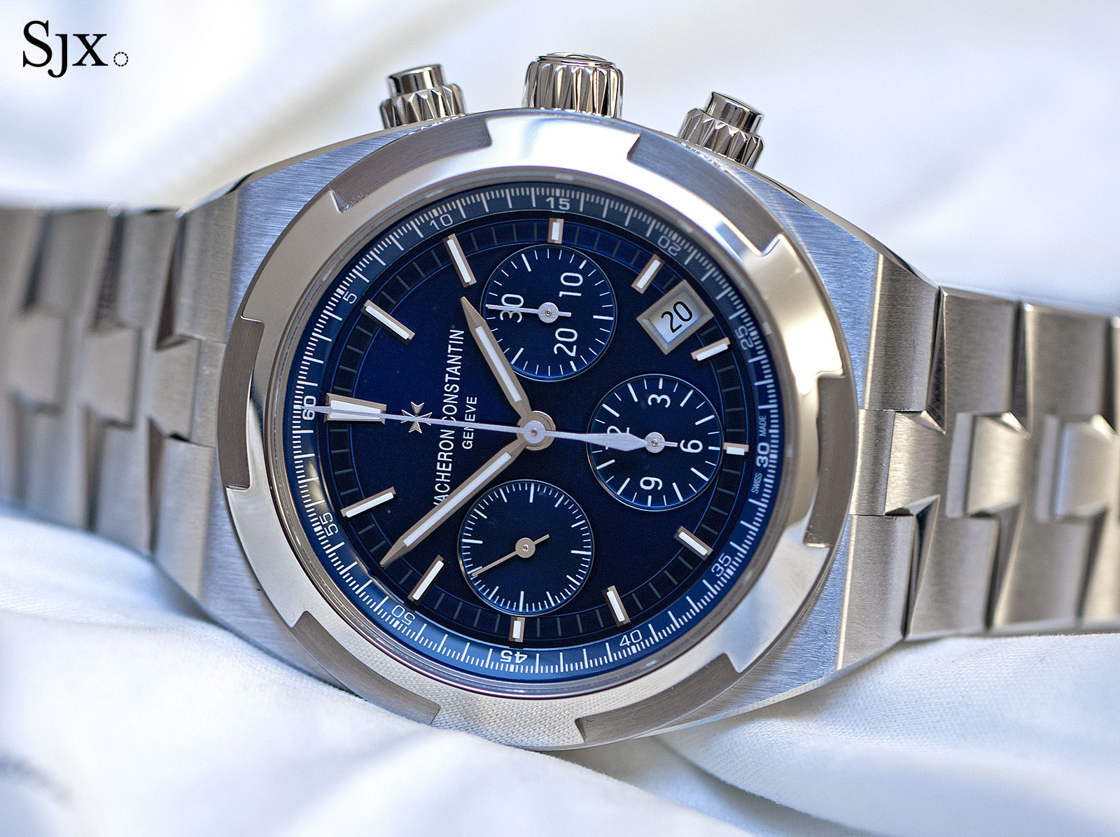 Vacheron-Constantin-Overseas-Chronograph-5500V-2.jpg