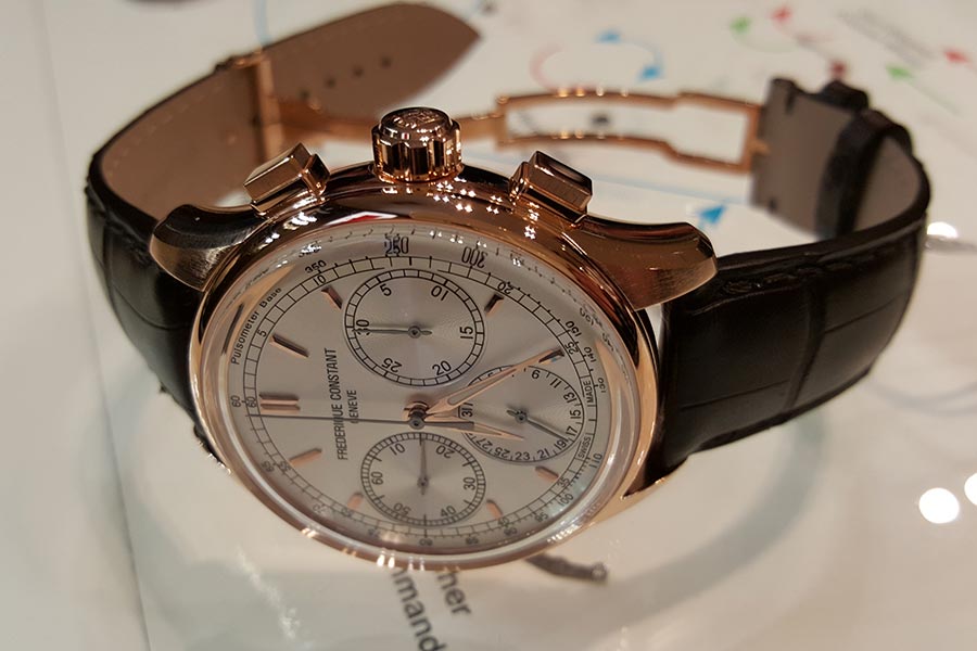Frederique-Constant-Manufacture-Flyback-Chronograph-with-column-wheel-and-vertical-clutch-in-pink-gold.jpg